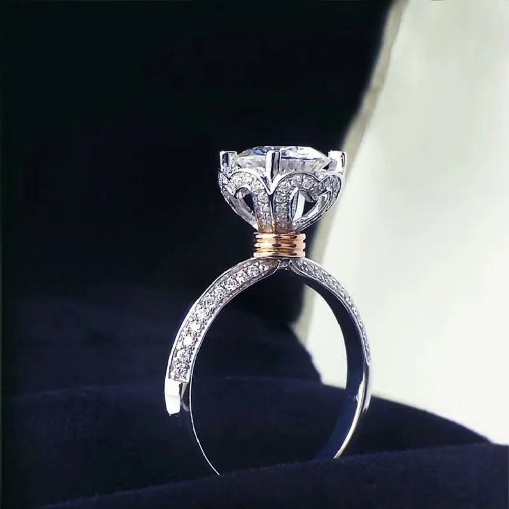 Beautiful Victorian Certified 1.00ctw Moissanite Ring - Picture 3 of 5